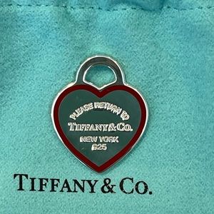 New TIFFANY & CO Heart Tag Charm Necklace